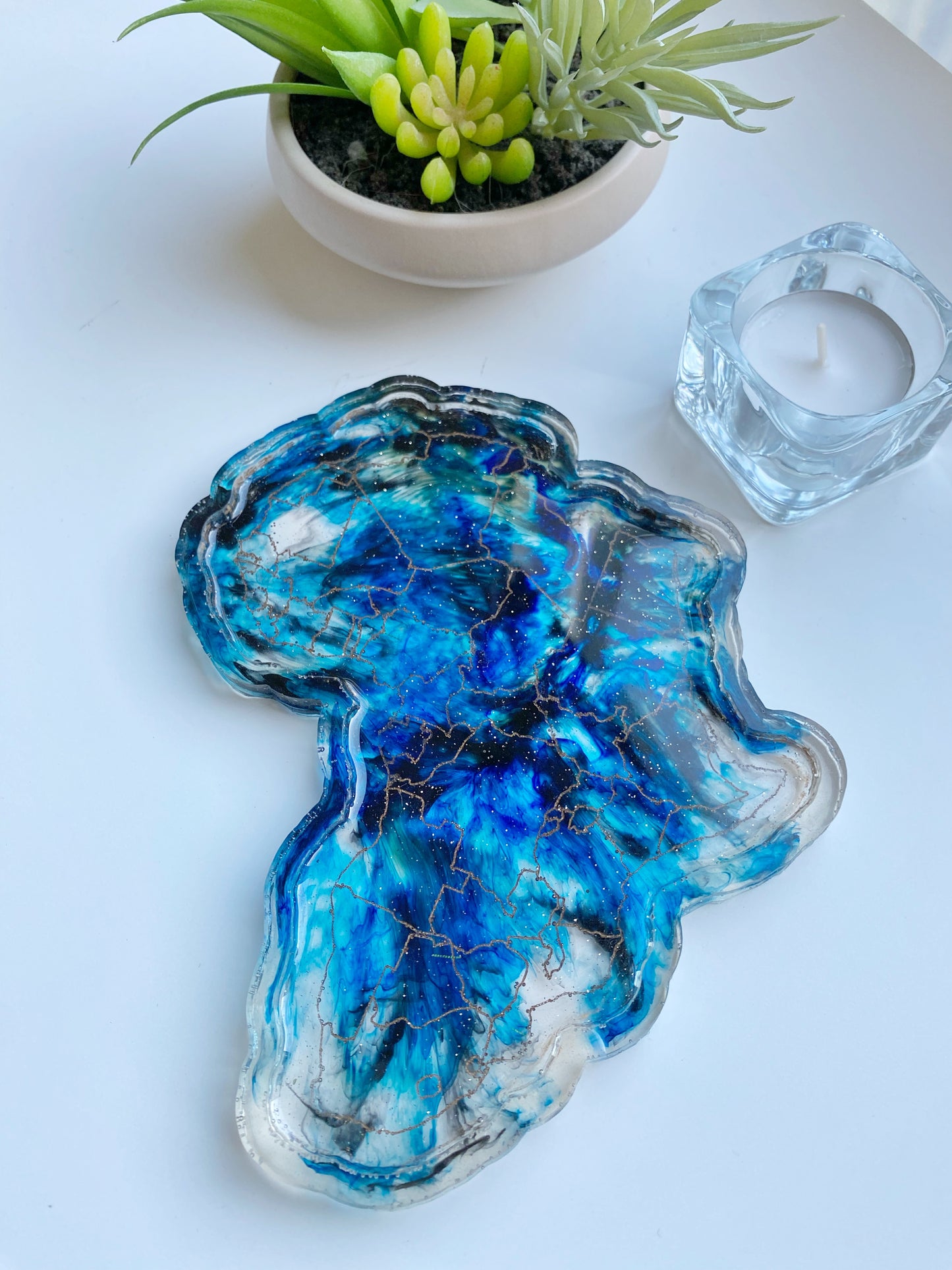 Exclusive Ocean Blue Africa Resin Catchall Tray